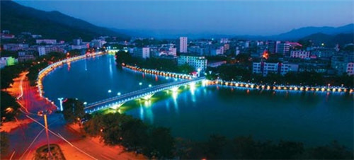 奶茶休闲小吃免费