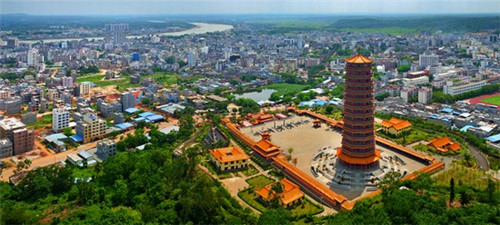 别让岁月坏了心肠是什么歌（别让岁月掩埋了你年少的胸怀什么意思）